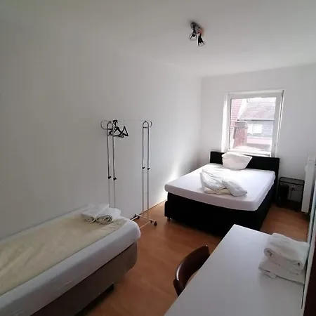 Apartment Mit 3 Schlafzimmer Kaiserslautern Buitenkant foto